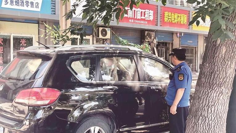 这些街头“僵尸车”何时“挪窝”