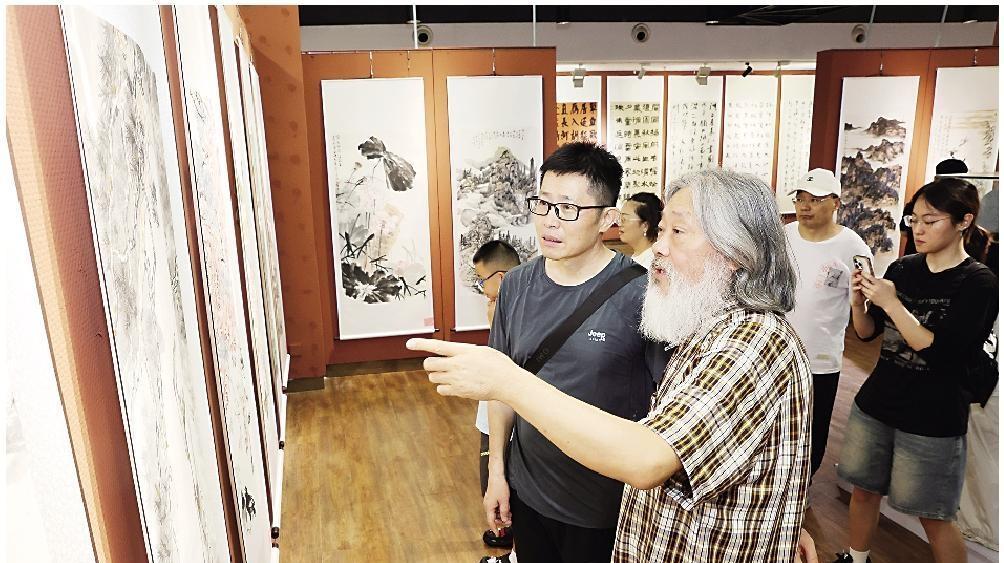 “诗意长安·翰墨碑林”唐诗主题书画展启幕