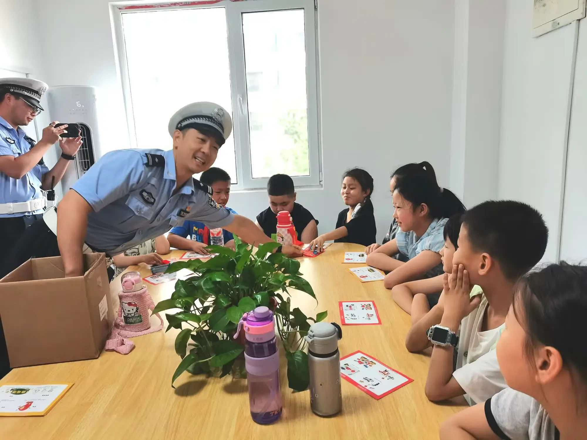 育享课堂开讲交通安全课 护航未成年人平安出行