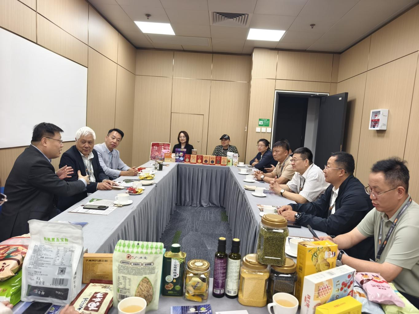 配图3