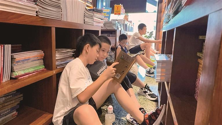 “在长安做书，要对得起脚下这片土地”