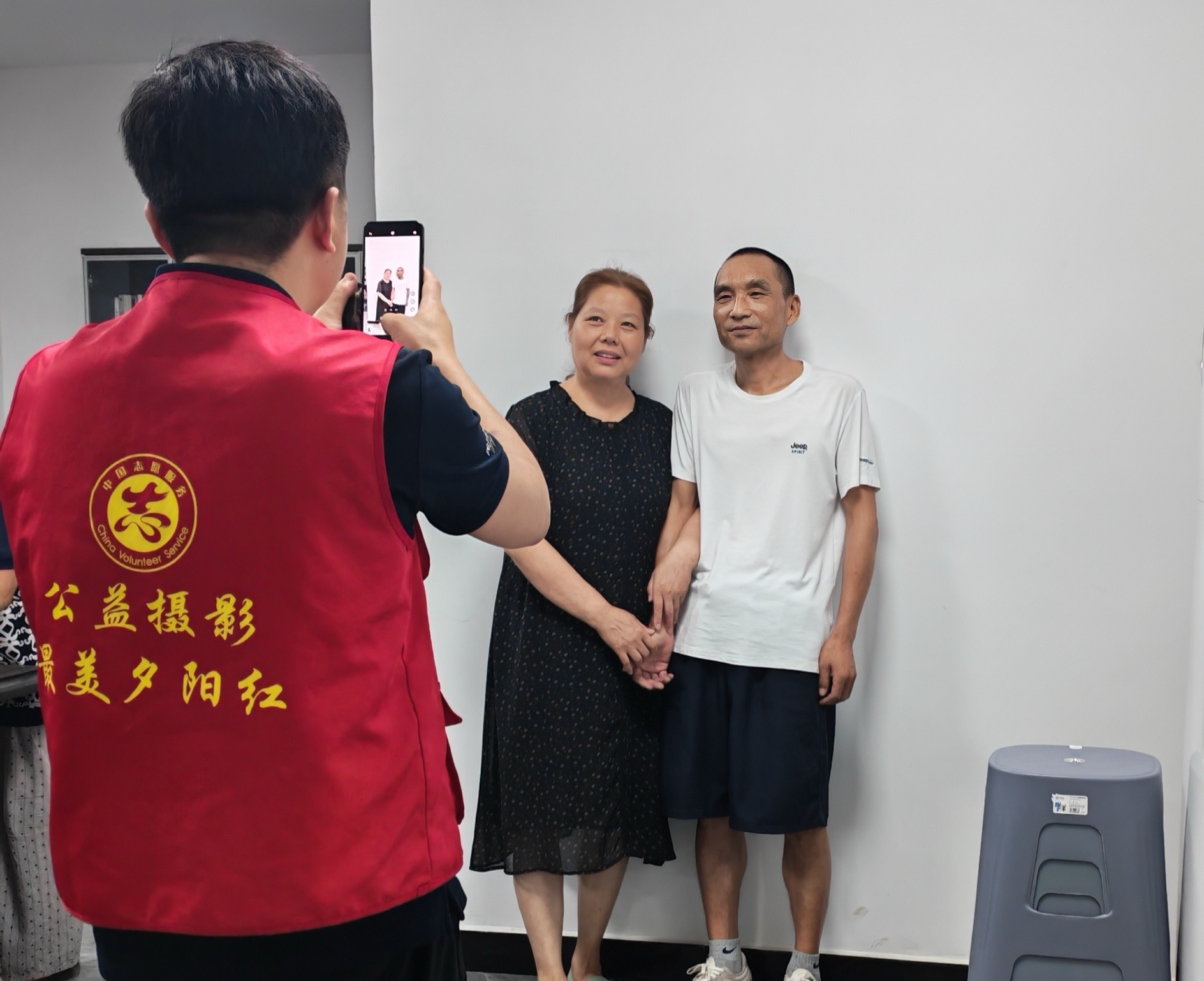 家门口的“照相馆”暖了街坊心
