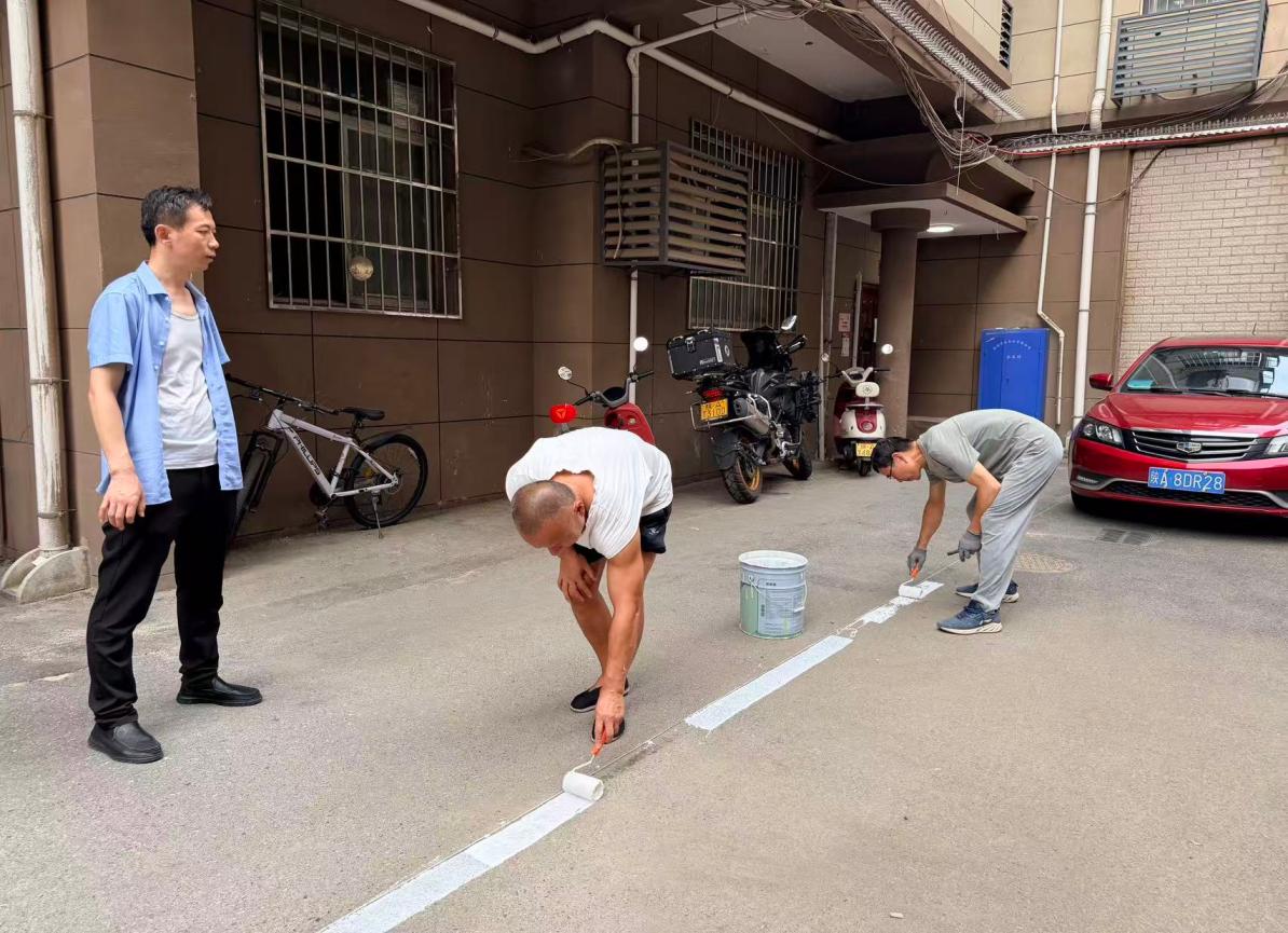 老小区破局：“自己人管自己事” 科荣花园蹚出业主自治新路径