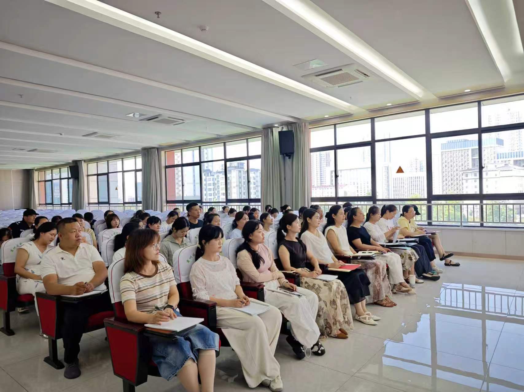 商州消防联合科教体局开展教育系统消防安全培训