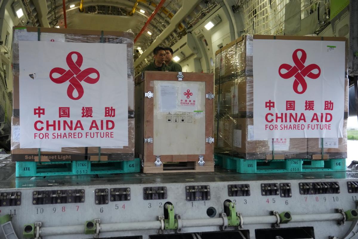 China sends second batch of emergency aid to Nepal