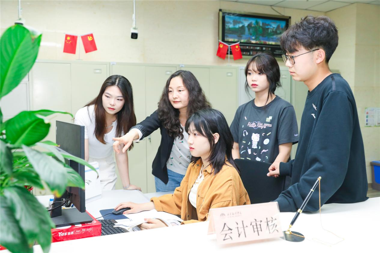 配图4