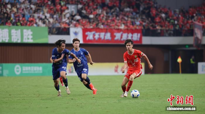 粤超八强赛：深圳队、梅州队、东莞队率先晋级四强