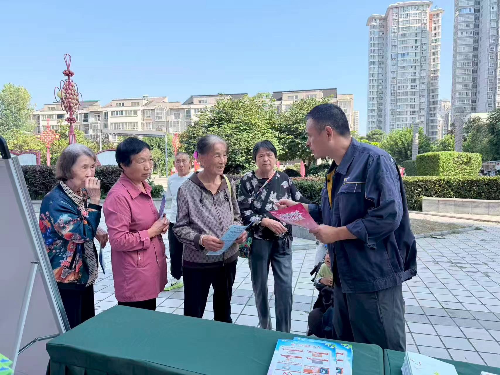燃气宣传进社区 平安守护暖民心