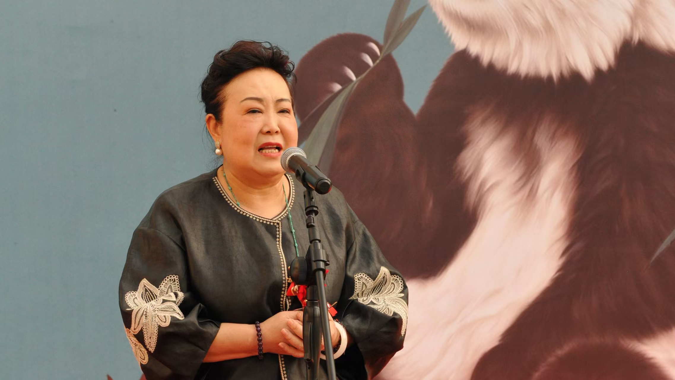 中国美协理事宋亚平致辞