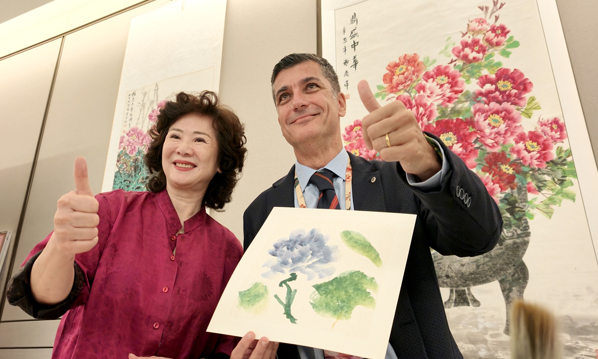 Global mayors gather in Luoyang, discussing historic city’s modernization path that preserves cultural roots